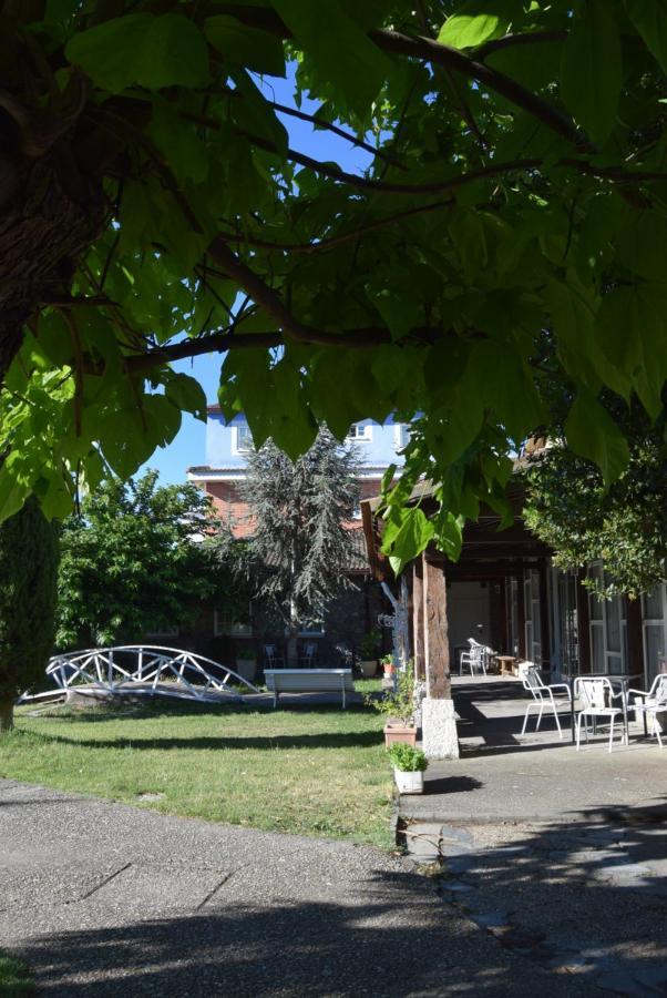 Hotel Las Casitas Del Jardin Tudela de Duero Exterior foto